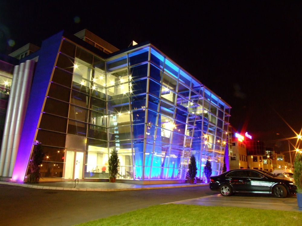 Hotel Metropolitan By Belgrade Arena Екстериор снимка